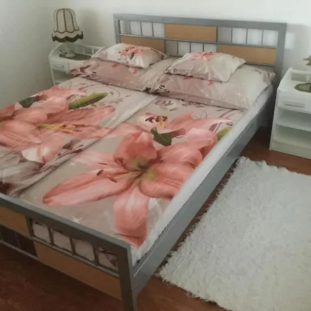 16 * Balatonbereny